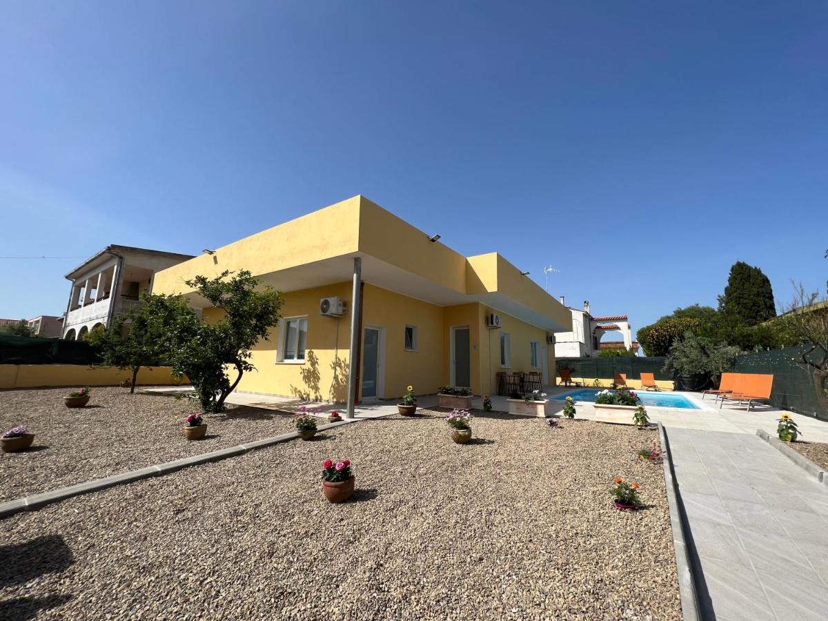 Casa Vacanze Mare Fuori 卡波特拉 外观 照片