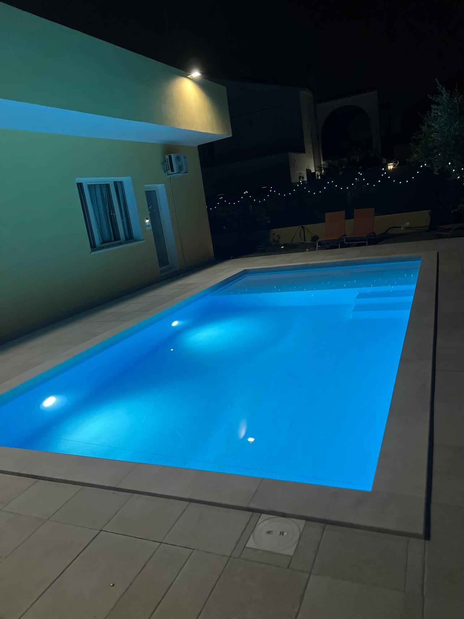 Casa Vacanze Mare Fuori 卡波特拉 外观 照片